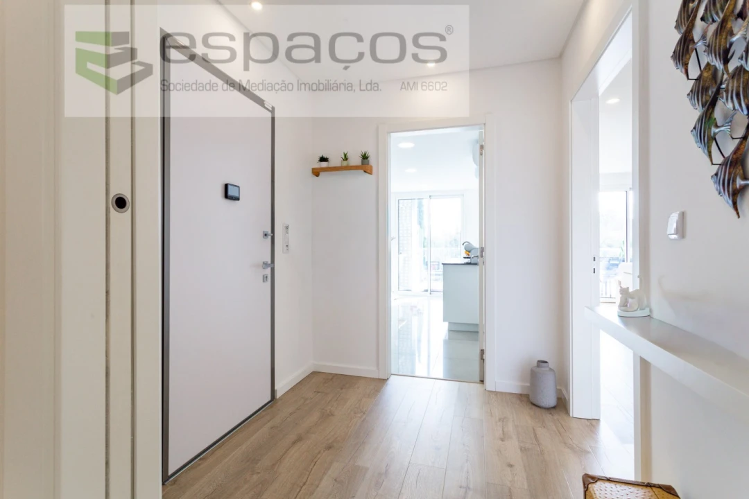 Apartamento T3 para Venda em Santo António dos Cavaleiros e Frielas Foto 29