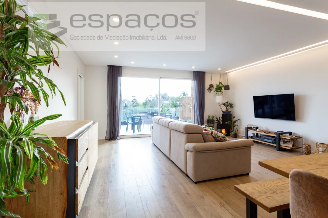 Apartamento T3 para Venda em Santo António dos Cavaleiros e Frielas Foto 30