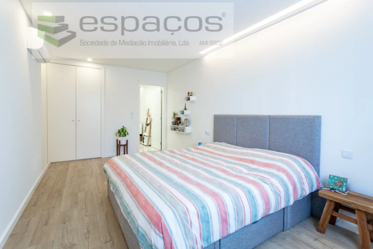 Apartamento T3 para Venda em Santo António dos Cavaleiros e Frielas Foto 20