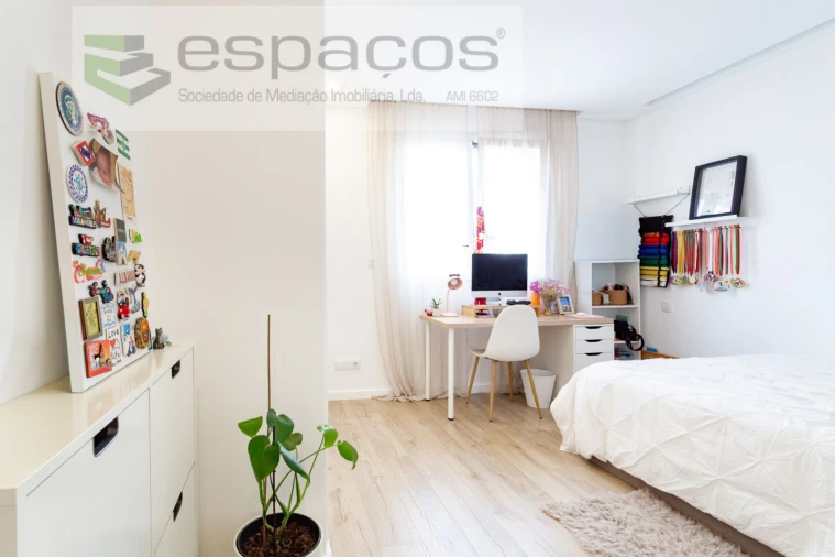 Apartamento T3 para Venda em Santo António dos Cavaleiros e Frielas Foto 25