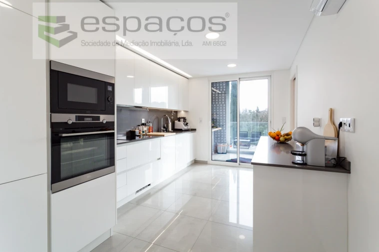 Apartamento T3 para Venda em Santo António dos Cavaleiros e Frielas Foto 34