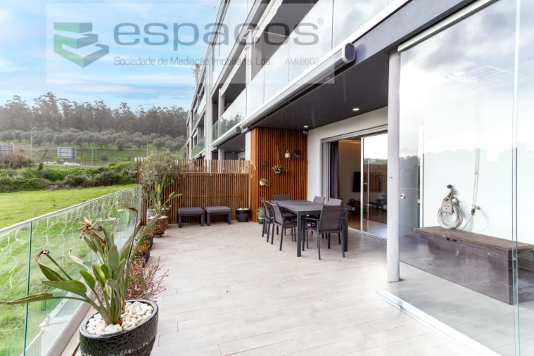 Apartamento T3 para Venda em Santo António dos Cavaleiros e Frielas Foto 36