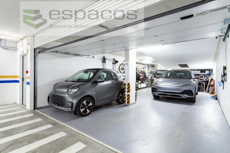 Apartamento T3 para Venda em Santo António dos Cavaleiros e Frielas Foto 40