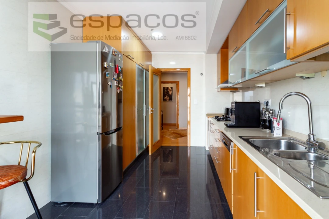 Apartamento T3 para Venda em Santa Iria de Azoia, São João da Talha e Bobadela Foto 9