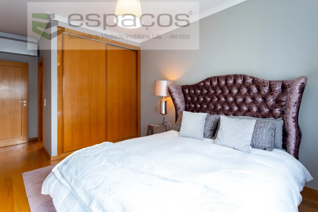 Apartamento T3 para Venda em Santa Iria de Azoia, São João da Talha e Bobadela Foto 23