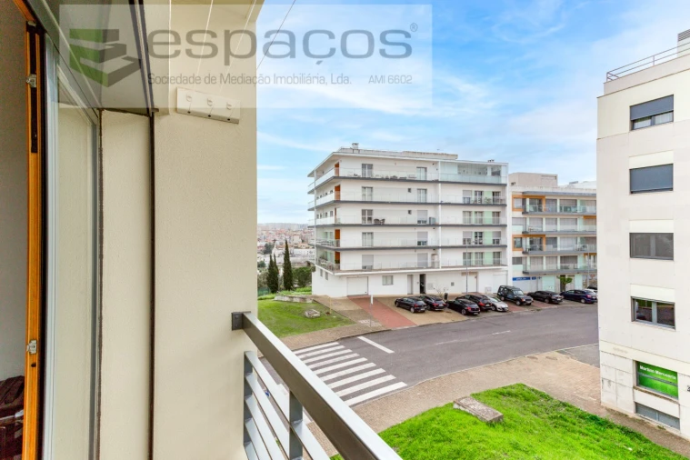 Apartamento T3 para Venda em Santa Iria de Azoia, São João da Talha e Bobadela Foto 17