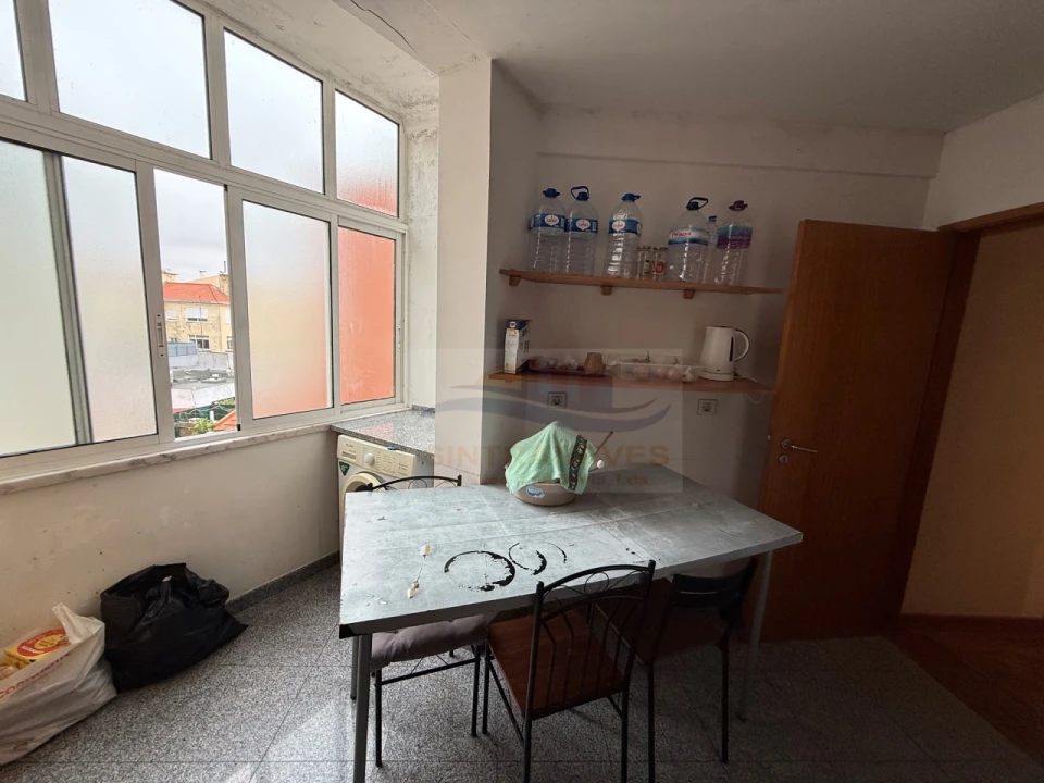 Apartamento T3 para Venda em Venteira Foto 8