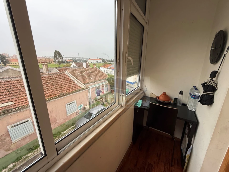 Apartamento T3 para Venda em Venteira Foto 13