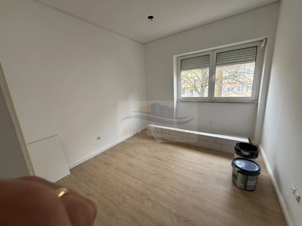 Apartamento T3 para Venda em Águas Livres Foto 5