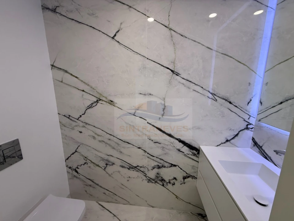 Apartamento T2 para Venda em Carcavelos e Parede Foto 6