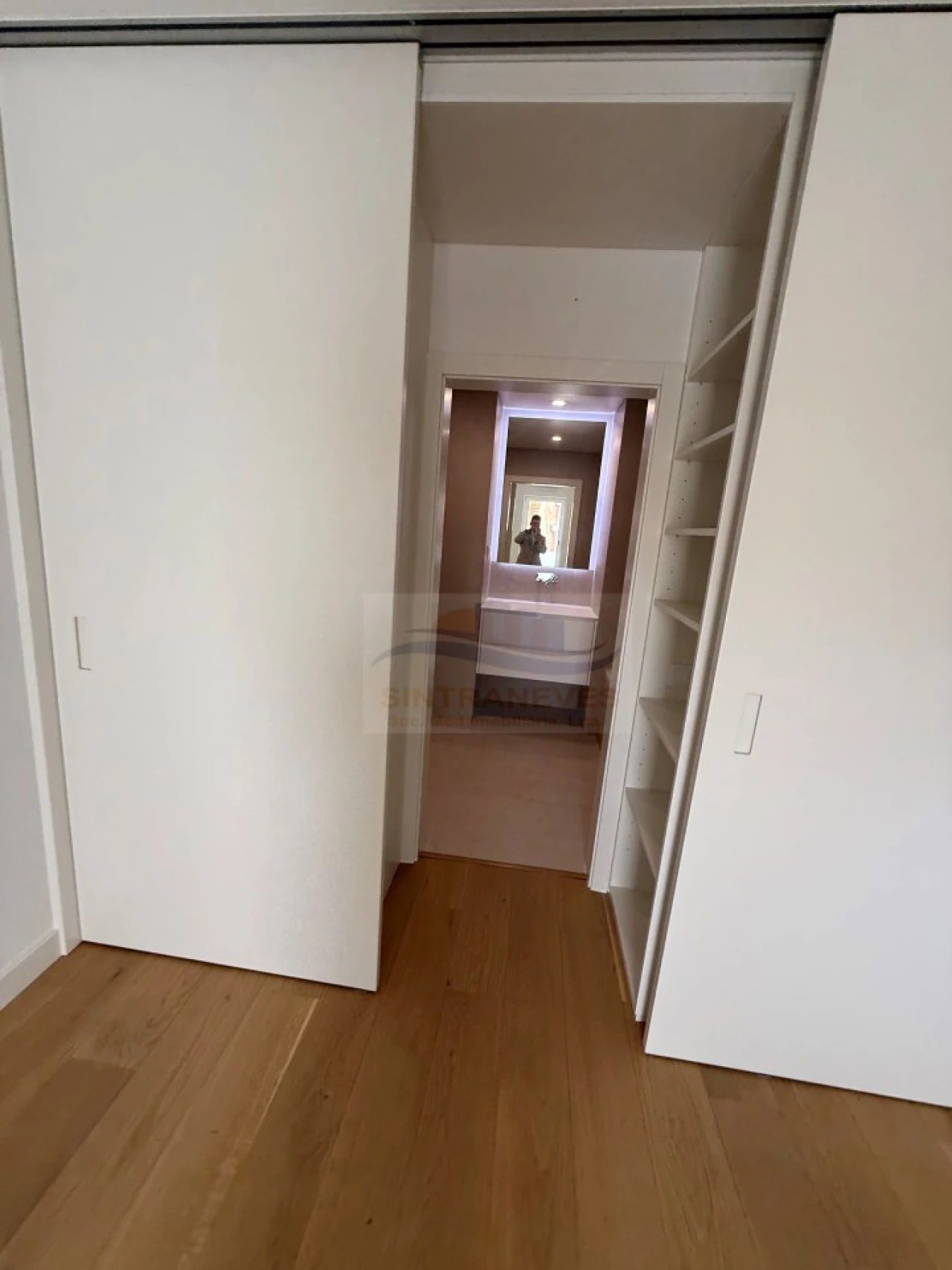 Apartamento T2 para Venda em Carcavelos e Parede Foto 12