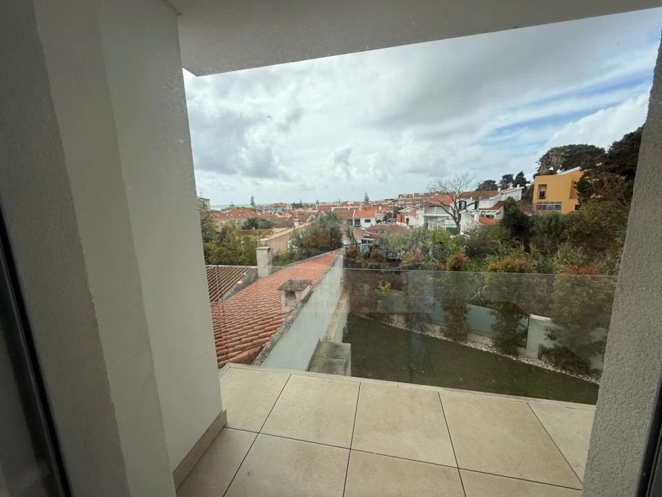 Apartamento T2 para Venda em Carcavelos e Parede Foto 16