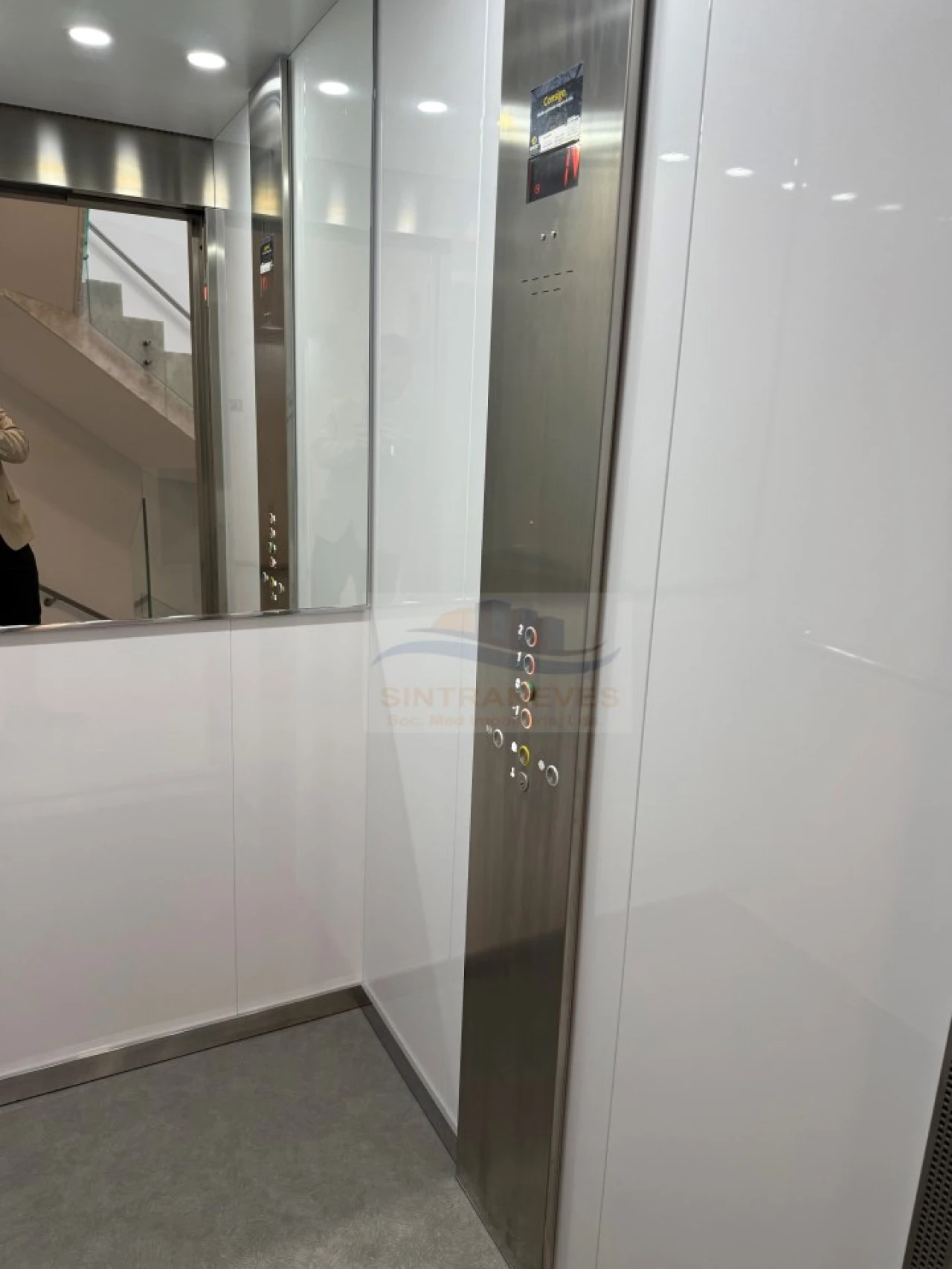 Apartamento T2 para Venda em Carcavelos e Parede Foto 28