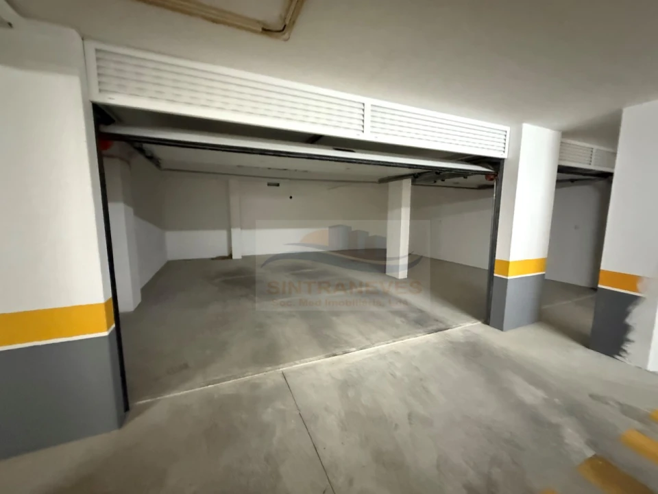 Apartamento T2 para Venda em Carcavelos e Parede Foto 30