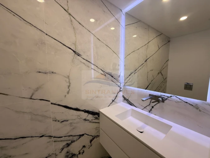 Apartamento T2 para Venda em Carcavelos e Parede Foto 5