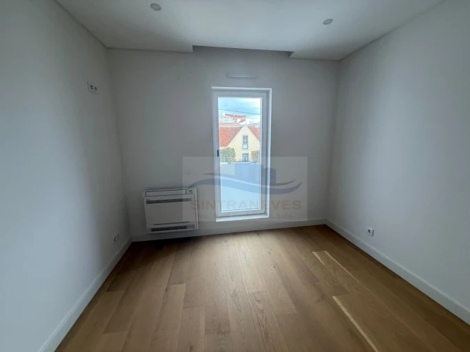 Apartamento T2 para Venda em Carcavelos e Parede Foto 18