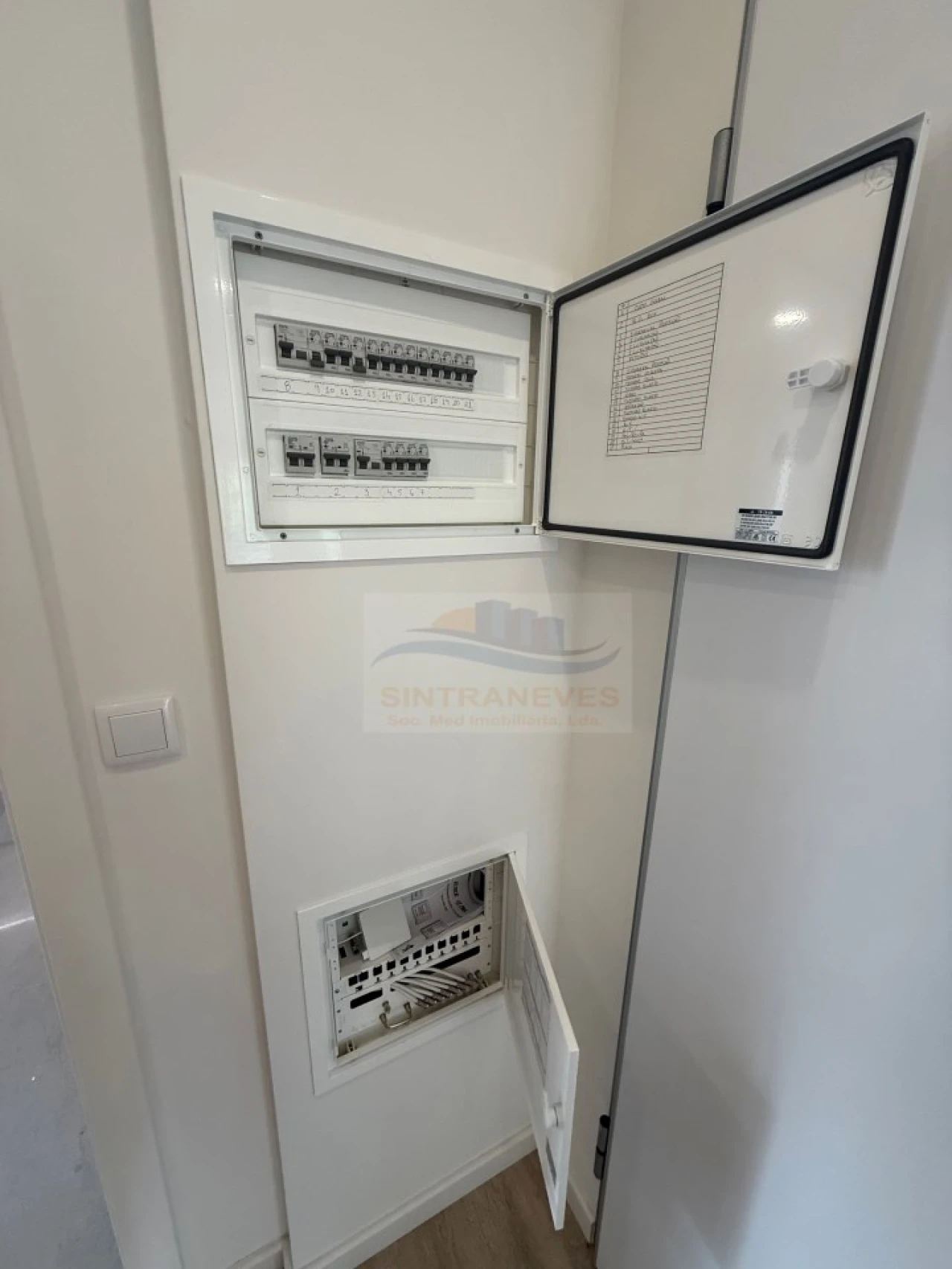 Apartamento T3 para Venda em Carcavelos e Parede Foto 8