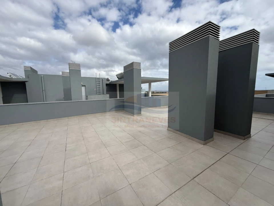 Apartamento T3 para Venda em Carcavelos e Parede Foto 11