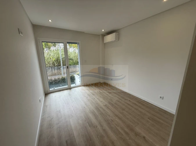 Apartamento T3 para Venda em Carcavelos e Parede Foto 12
