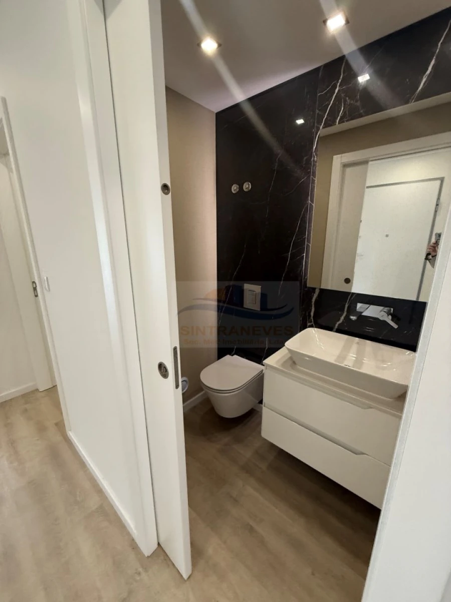 Apartamento T3 para Venda em Carcavelos e Parede Foto 15