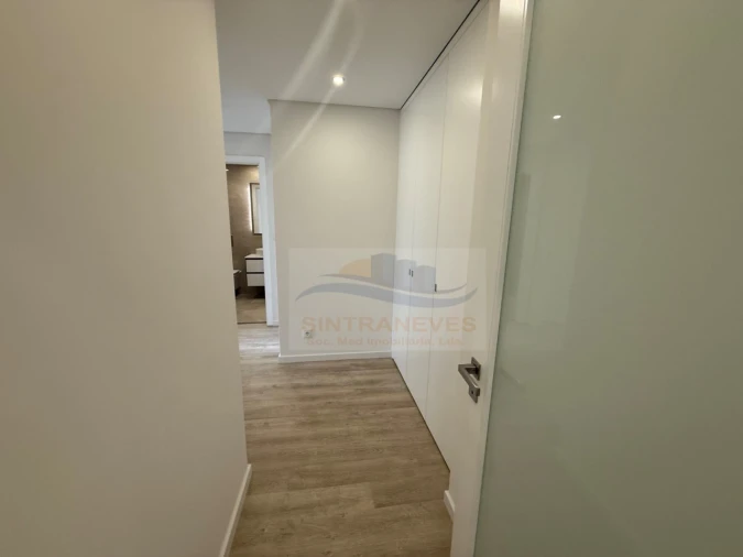 Apartamento T3 para Venda em Carcavelos e Parede Foto 22