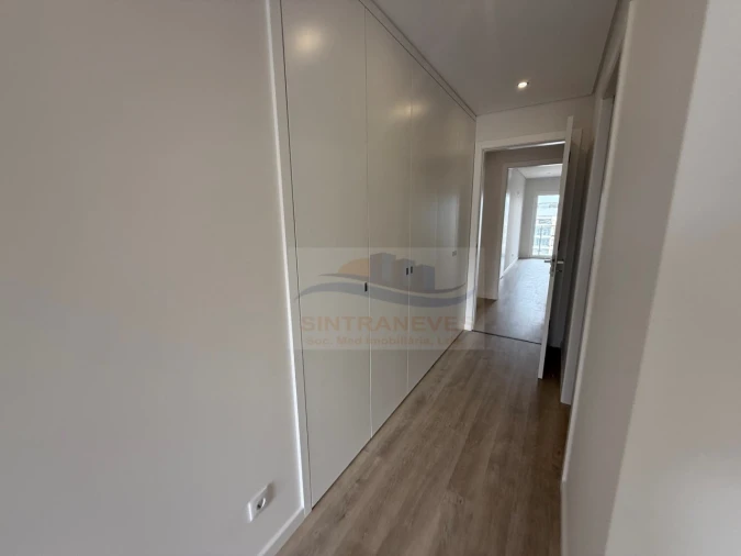 Apartamento T3 para Venda em Carcavelos e Parede Foto 23