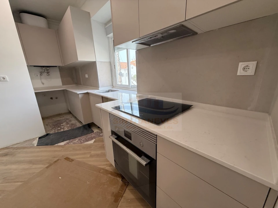 Apartamento T2 para Venda em Venteira Foto 1