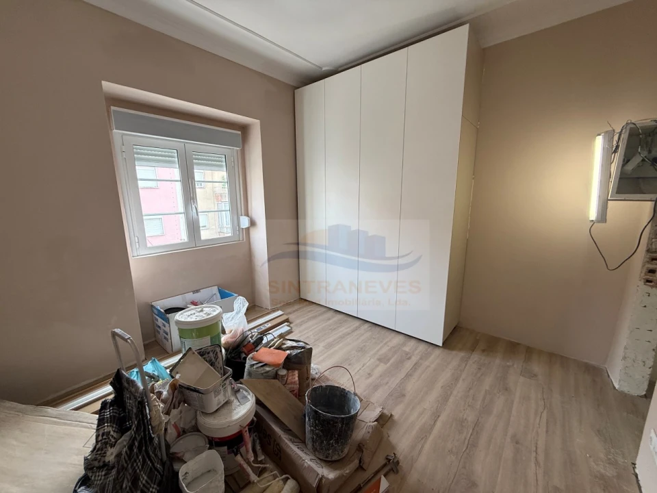 Apartamento T2 para Venda em Venteira Foto 3