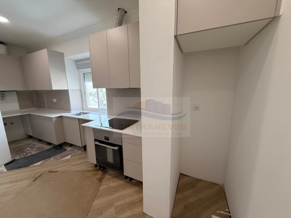 Apartamento T2 para Venda em Venteira Foto 11
