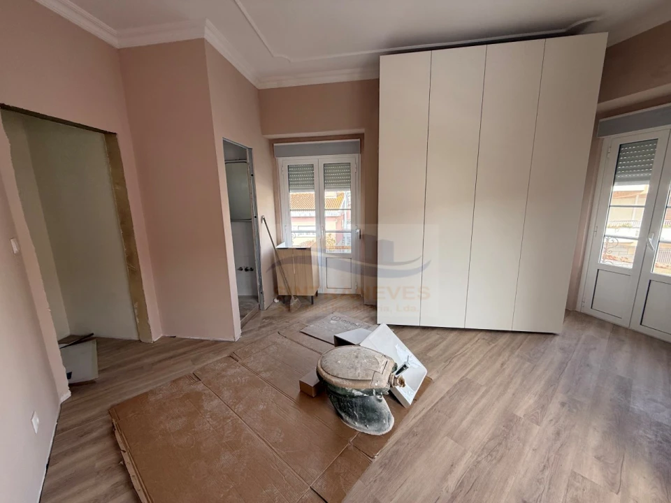 Apartamento T2 para Venda em Venteira Foto 17