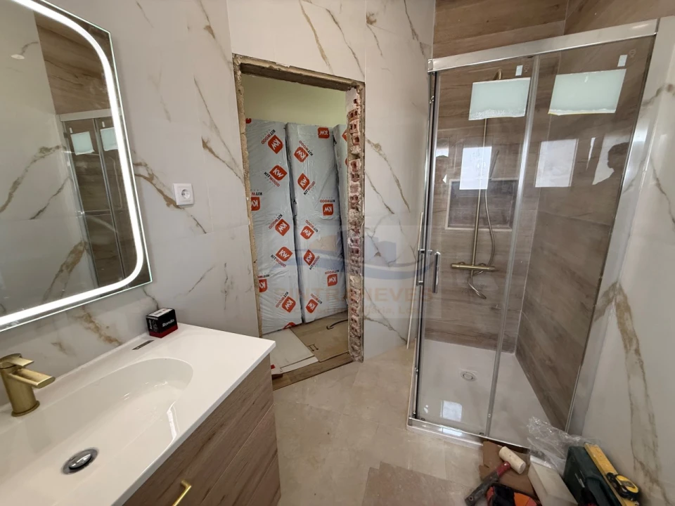 Apartamento T2 para Venda em Venteira Foto 18