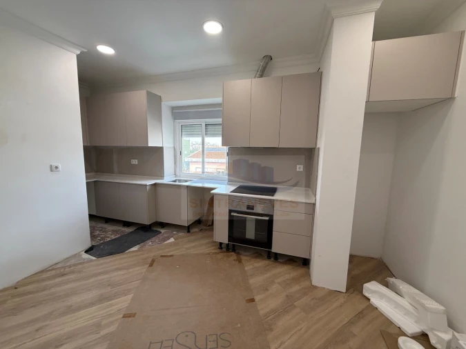 Apartamento T2 para Venda em Venteira Foto 12