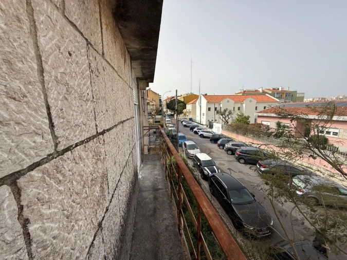 Apartamento T2 para Venda em Venteira Foto 20