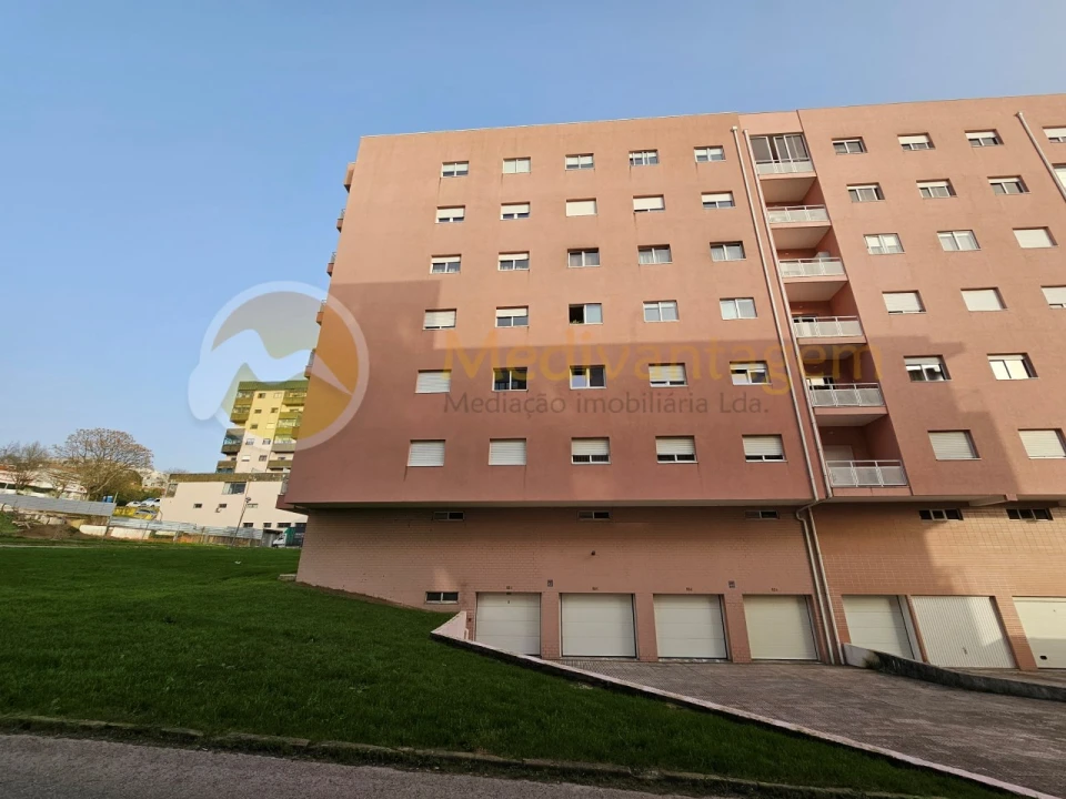 Apartamento T3 para Venda em Real, Dume e Semelhe Foto 1