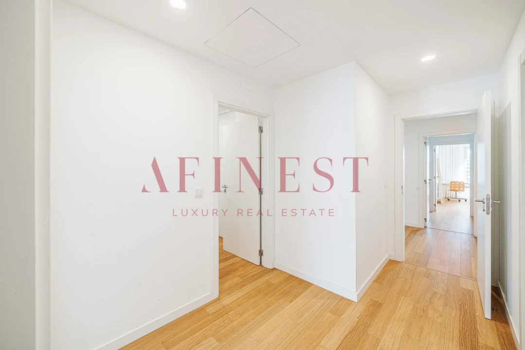 Apartamento T4 para Venda em Lumiar Foto 36