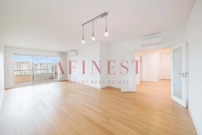 Apartamento T4 para Venda em Lumiar