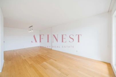Apartamento T4 para Venda em Lumiar