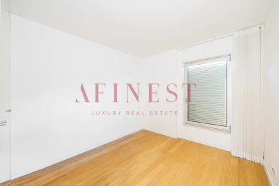 Apartamento T4 para Venda em Lumiar