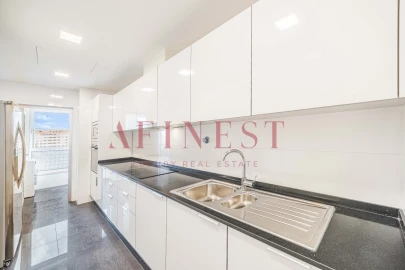 Apartamento T4 para Venda em Lumiar