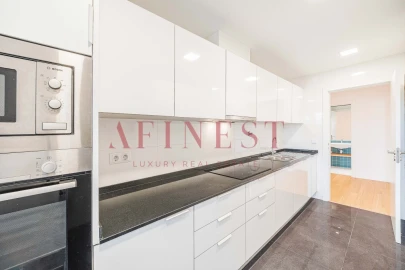 Apartamento T4 para Venda em Lumiar