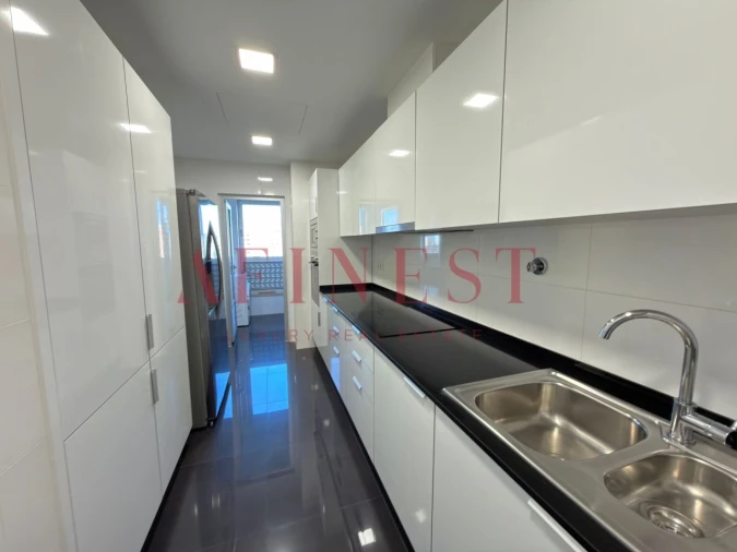 Apartamento T4 para Venda em Lumiar Foto 2