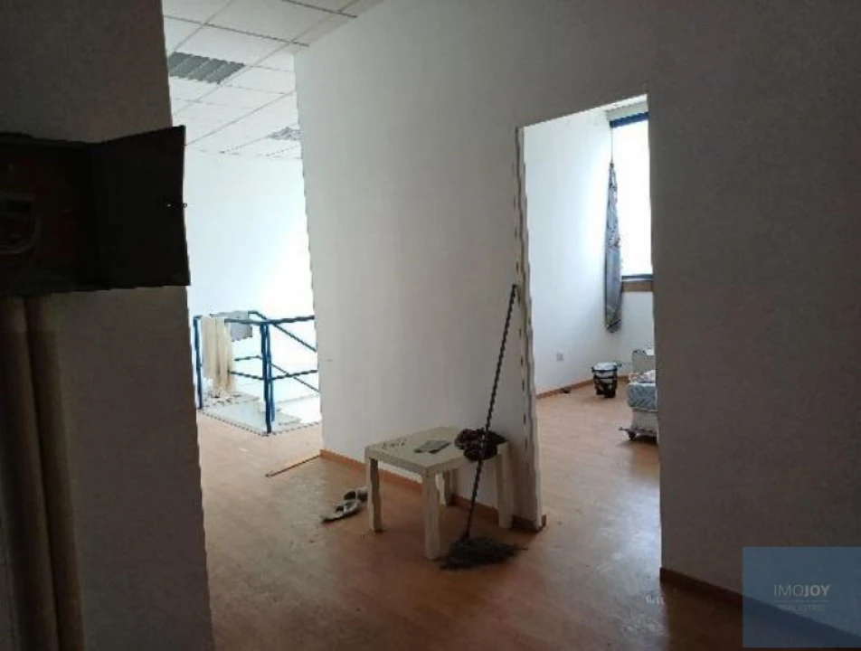 Armazém para Venda em Alverca do Ribatejo e Sobralinho Foto 18