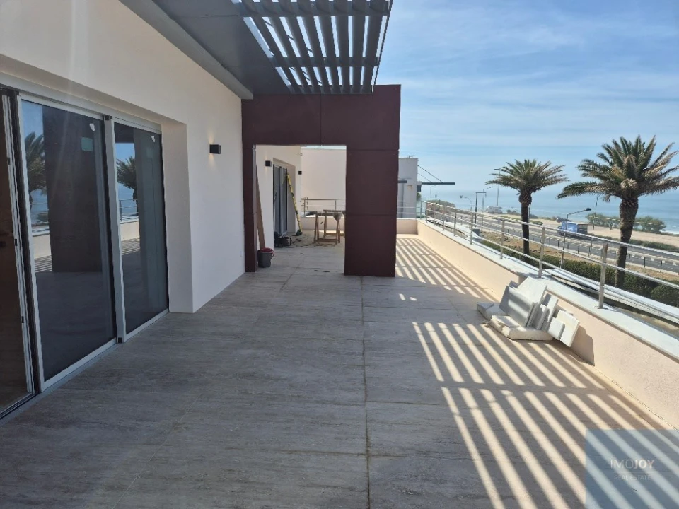 Apartamento T4 para Venda em Carcavelos e Parede Foto 8