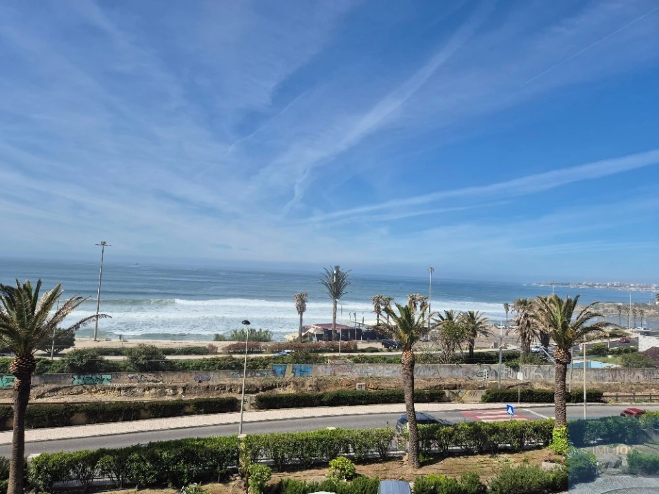 Apartamento T4 para Venda em Carcavelos e Parede Foto 18