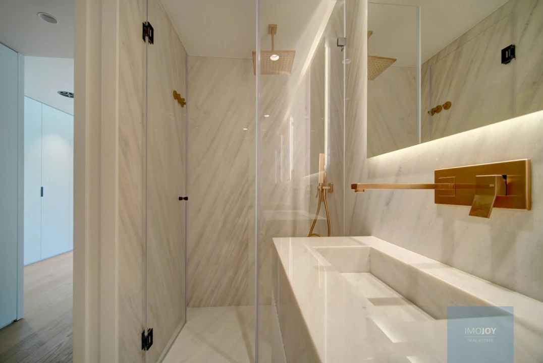 Apartamento T4 para Venda em Carcavelos e Parede Foto 19