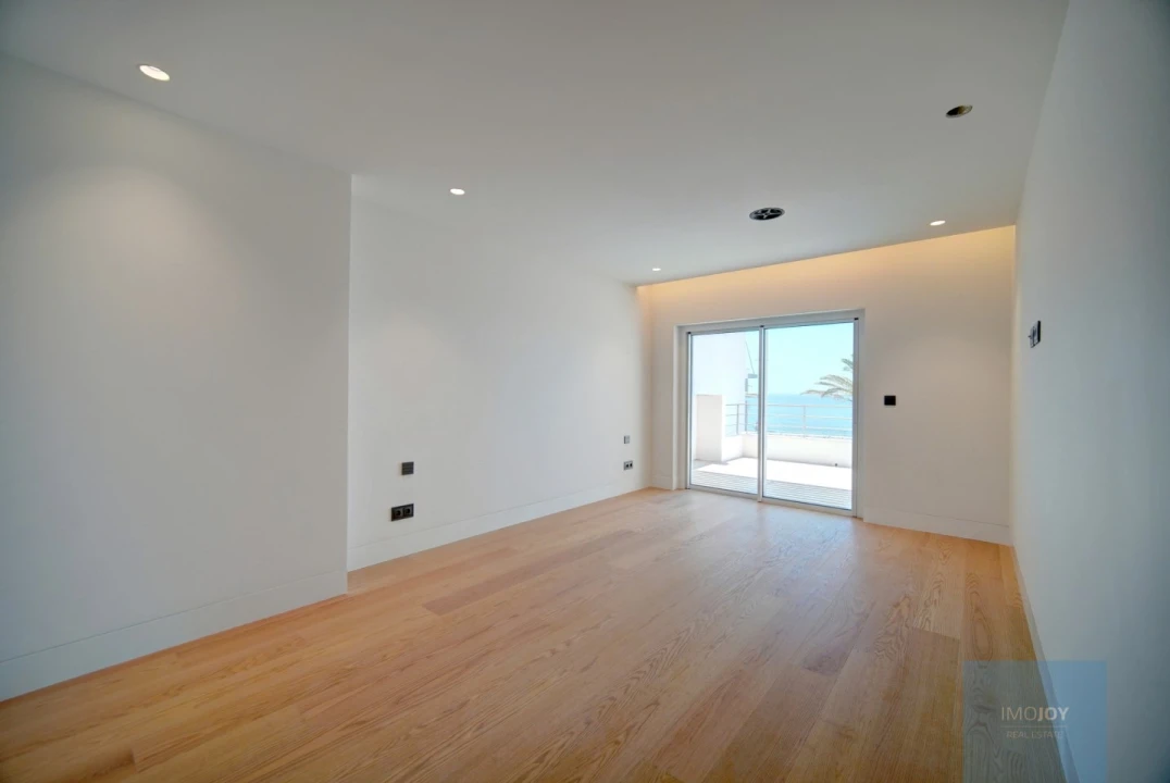 Apartamento T4 para Venda em Carcavelos e Parede Foto 20