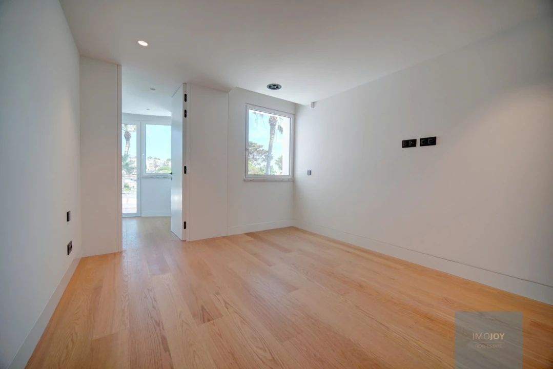 Apartamento T4 para Venda em Carcavelos e Parede Foto 26