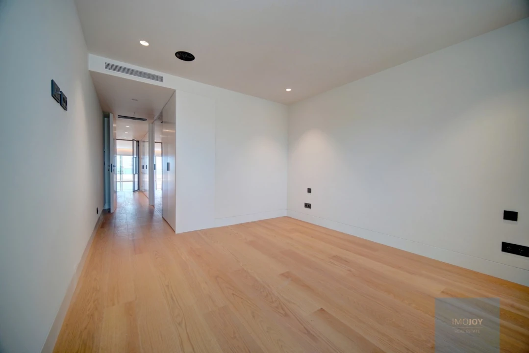 Apartamento T4 para Venda em Carcavelos e Parede Foto 28
