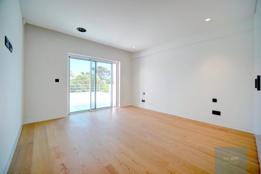 Apartamento T4 para Venda em Carcavelos e Parede Foto 32