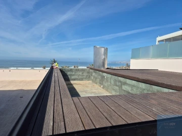 Apartamento T4 para Venda em Carcavelos e Parede